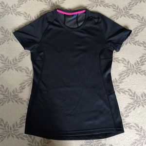 J. Lindeberg Women’s Active Tee, great condition!
